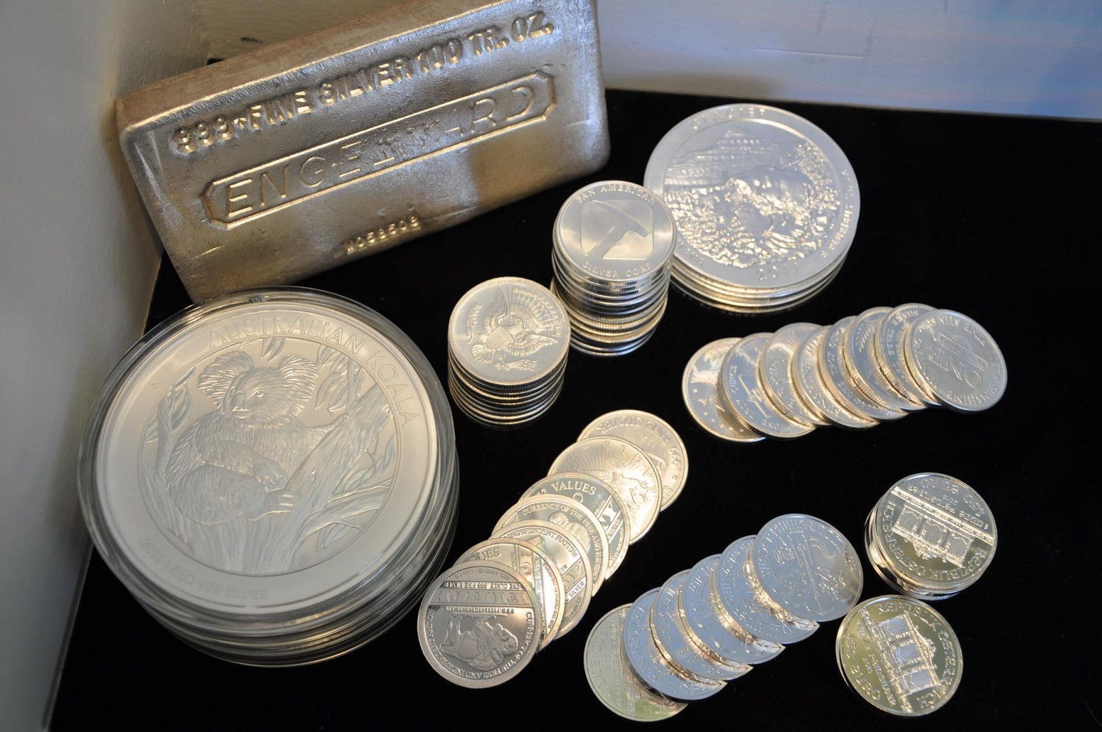 investing in numismatics dealers